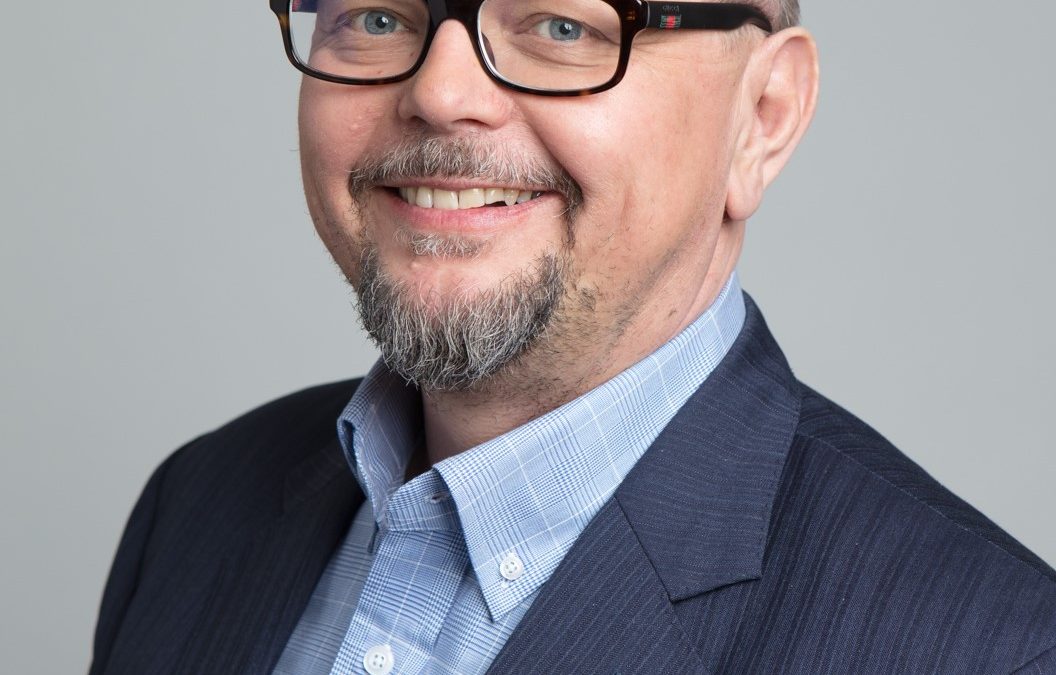 Palvelualat kehittyvät, kasvavat ja synnyttävät tarpeen laadukkaalle johtajasuorahaulle